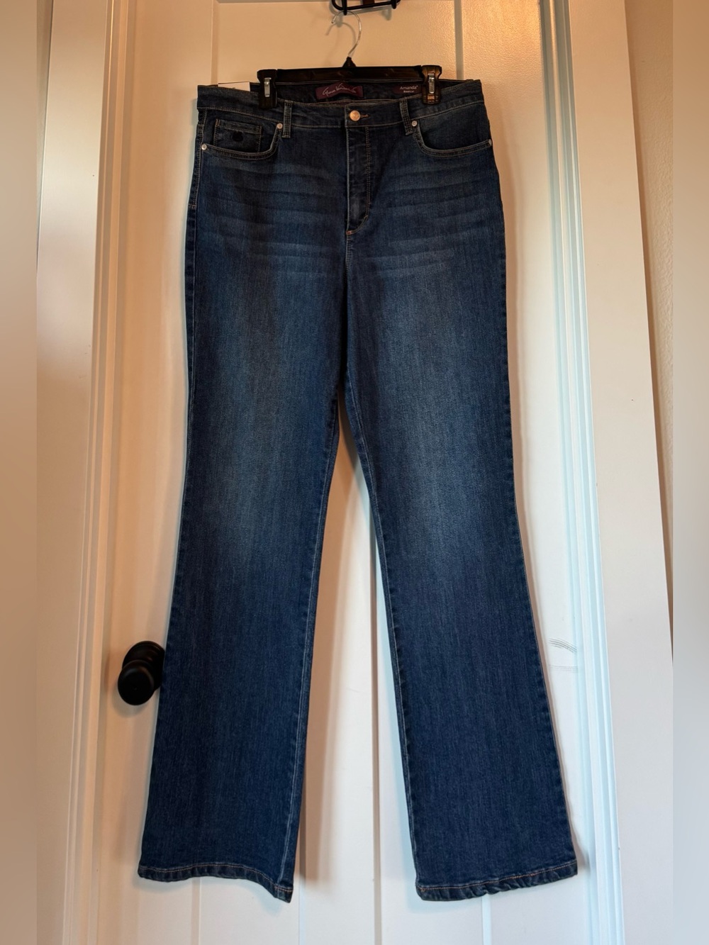 NWT Gloria Vanderbilt Amanda Classic Rise Jeans Boot Cut - Size [14R]